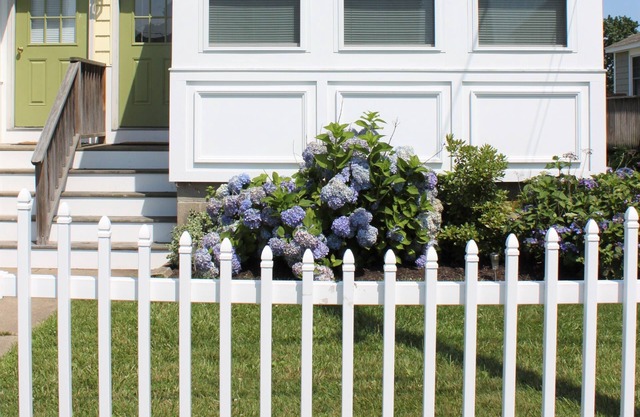 Stay just steps away from a beautiful private beach in Old Lyme!