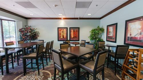 Staybridge Suites Wilmington East Ihg Hotel 