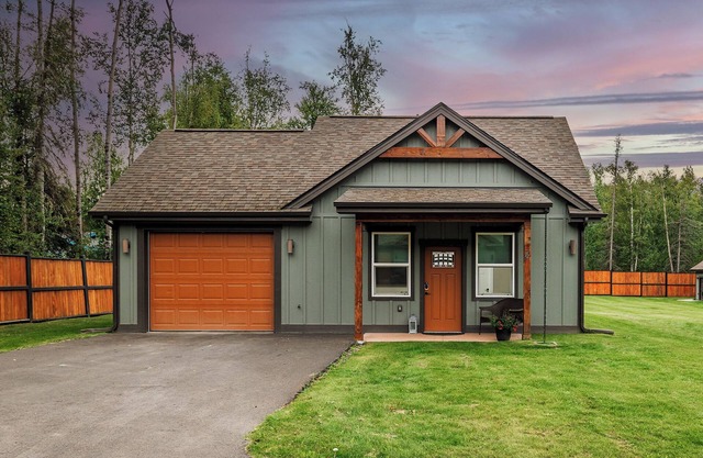 Stoneridge Place Cottage Retreat Garage 