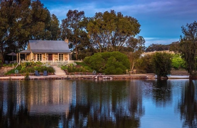 Stonewell Cottages Vineyards 