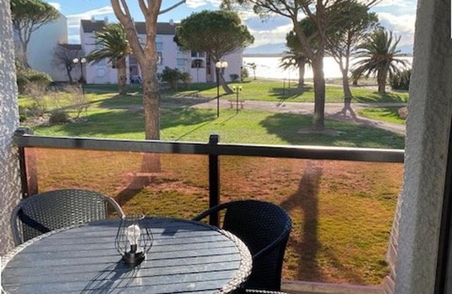 Port Pièce Personnes 