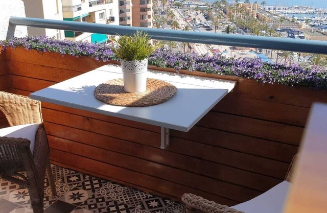 Studio in Fuengirola with sea views
