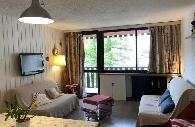 Studio lumineux avec parking à 250m des pistes - FR-1-165A-134