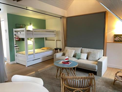 Sauzon Pièce Personnes 