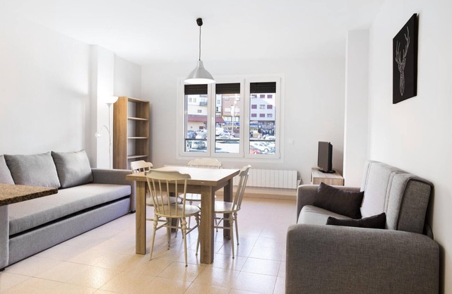 Studio with Views. 300 mtrs from slopes. PAS DE LA CASA. 33