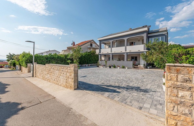 Stunning apartment in Povljana with WiFi