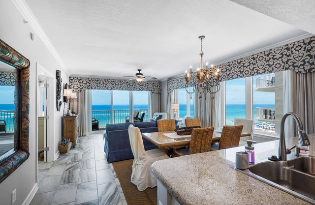⛱️Stunning Gulf Front Views-Corner Unit-3BR Grandview East 405⛱️