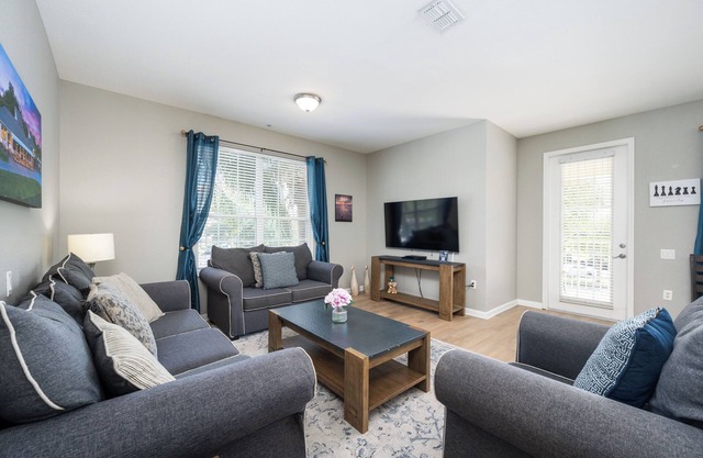 Stunning Vacation Condo - Vista Cay Resort - 2008