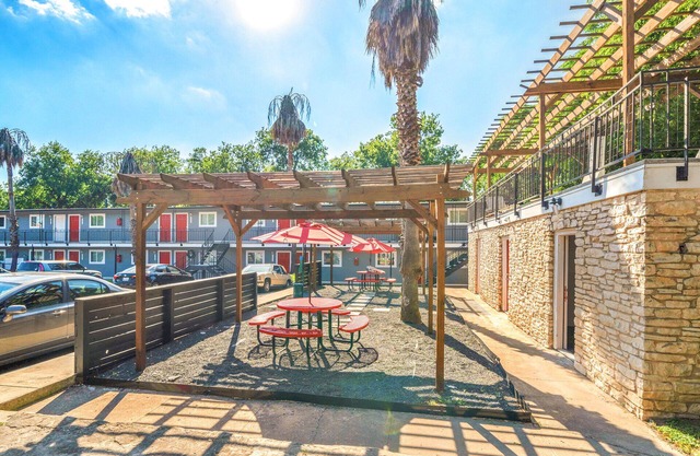 Stylish Ut Brentwood Evonify 