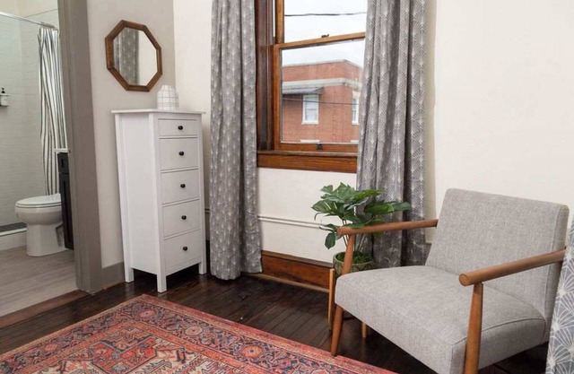 Stylish historic loft near downtown