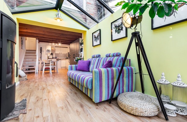 Stylish, spacious, light garden flat nr Highgate tube, village, Hampstead Heath