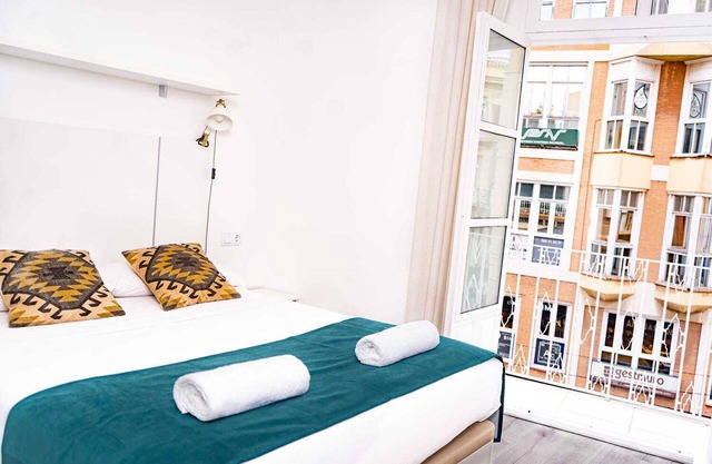 Suitable. Gran Via | 2A | 4 pax.