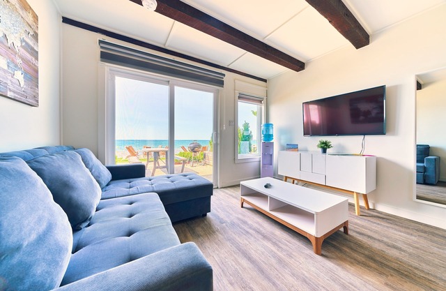 Suite 204: Beautiful 3-Bedroom Beachfront Townhouse
