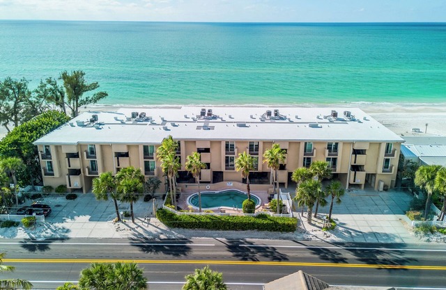 Runaway Bay Bradenton Beach 