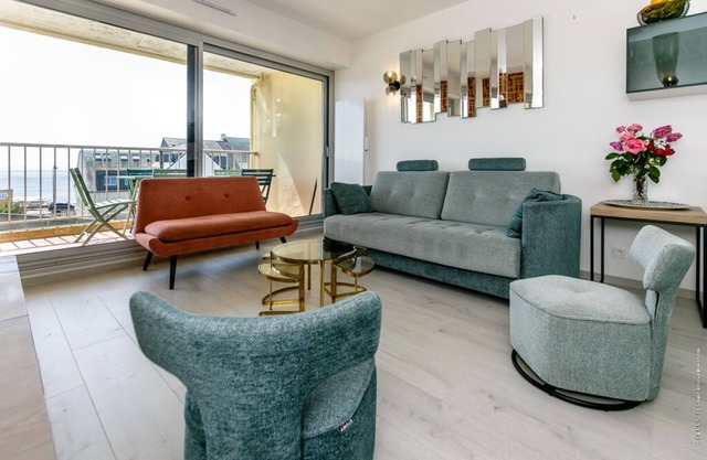 Super apartment with sea view