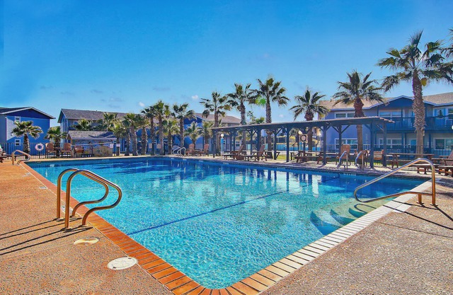 Super cute first floor unit at fabulous Sea Isle Village!