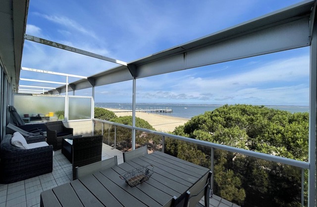 Superb 2BR in Central Arcachon with Parking and Wifi