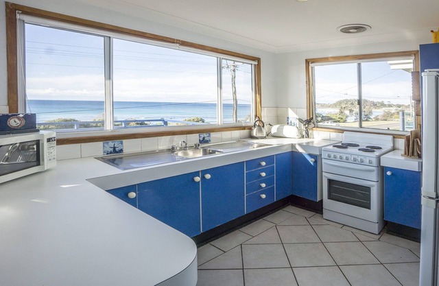 Beachfront Mollymook 