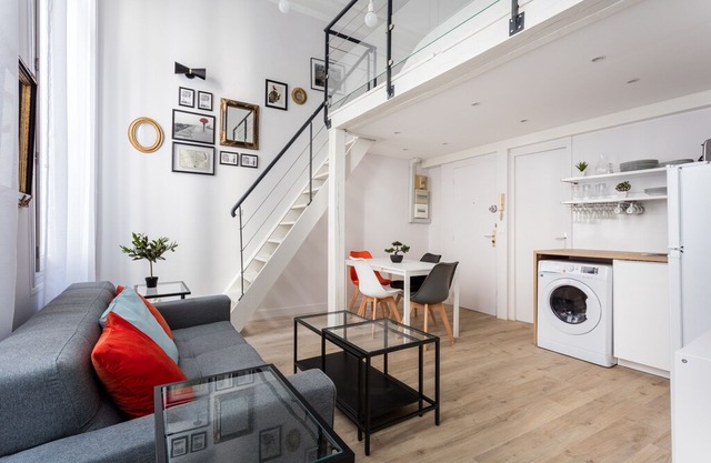 T2 duplex historical center