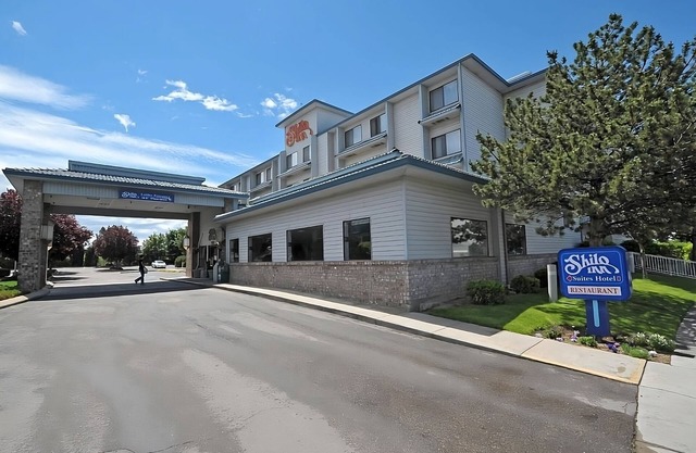 Take An Amazing Vacation! FREE Parking and Indoor Pool, Near Boise Art Museum!