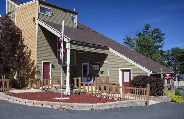 Tanglwood Resort 2BR Suite, FRIDAY Check-In