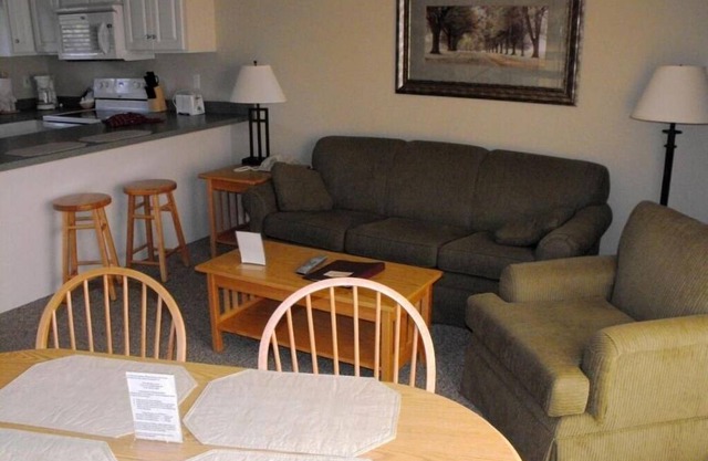 Tanglwood Resort Inviting 1BR Condo with Tennis Court & Pool