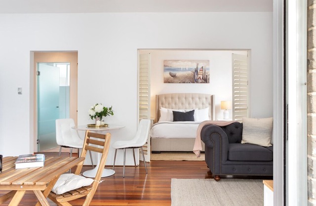 Tasteful Apartment With Balcony In Cammeray