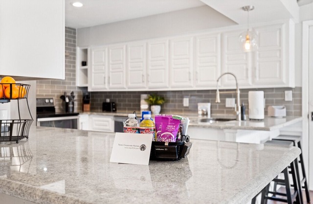 TCH - 4BR/3BA Home in Plano - B