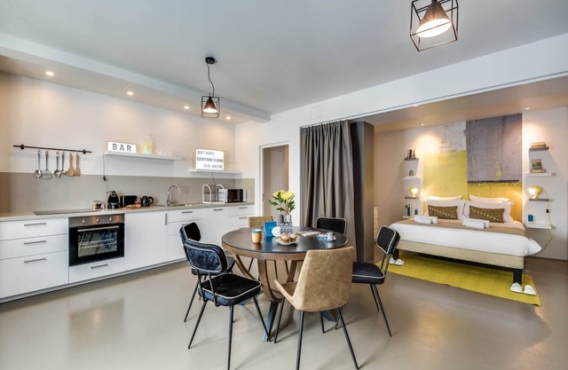 Temple I - Two Bedroom Apartment, Sleeps 6