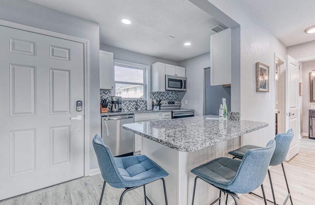 Tennis Courts! Private Beach! Sandpiper Cove 3101!