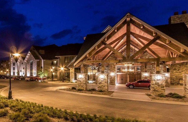 Paradise Point Hollister 