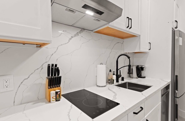 The Addison by Kasa | Bright & Airy Queen Studio | San Francisco