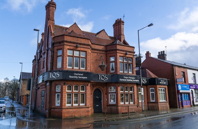 The Apartment No 2 the Old Red King Pub