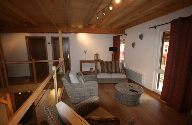 The Authentics Domaine Duplex Pers 