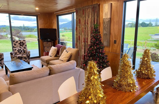 The Camel At Araiawa Raio Lodge Pukenui 