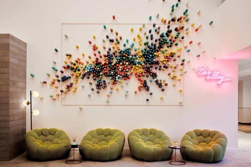 The Clancy Autograph 