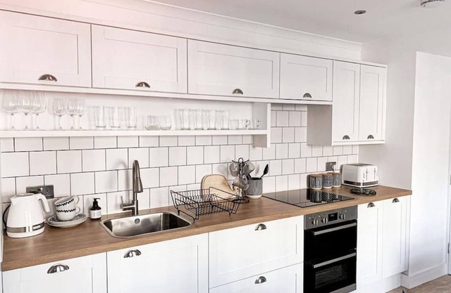 The Estuary Apartment - 2 minutes from beach!