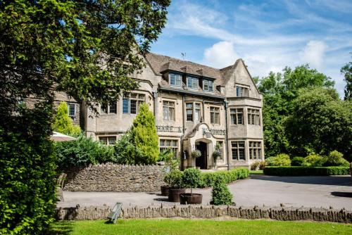 The Hare Hounds Hotel 