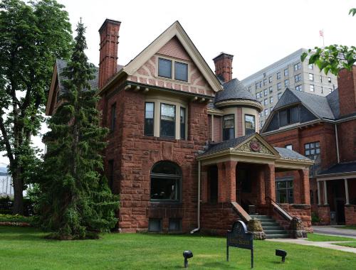 The Inn Ferry Street 