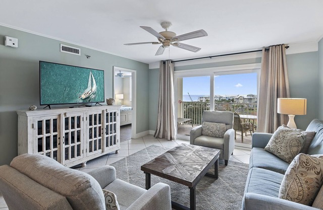 The Islander 517 W/D Snowbird Avail! Heated Pool & Beach Service (Seasonal)