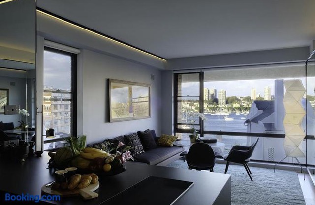 The KC Elizabeth Bay