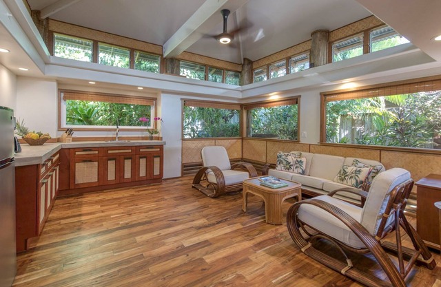 The Kulani Maui Boutique Bungalow Accommodations Street Beach 