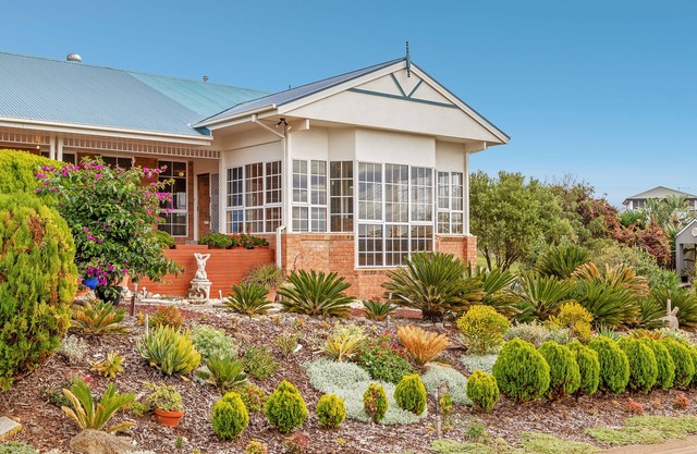 Lady Nelson Sorrento 