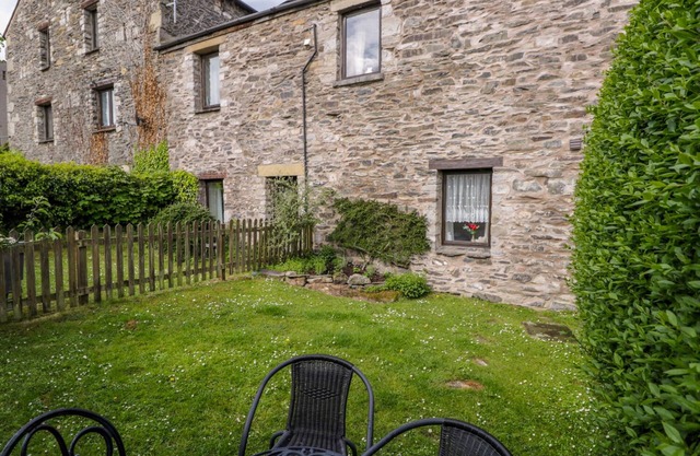 The Apple Barn Lindale 