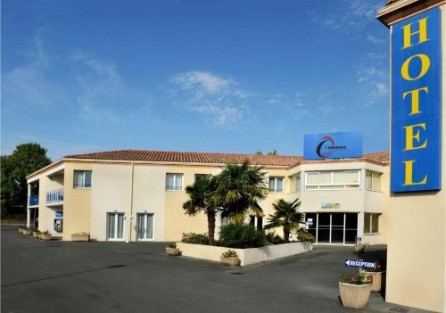Comfort Hotel Saintes 