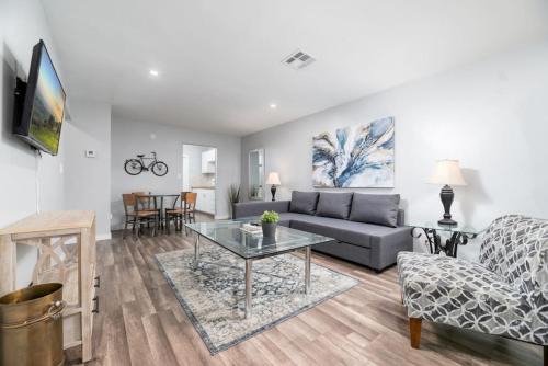 The Palms At Middle River Terrace 