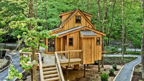 The Treehouse Grove At Norton Creek 
