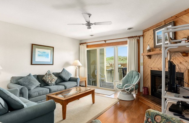 The Quay E3: Oceanfront Townhome, Pool, Tennis