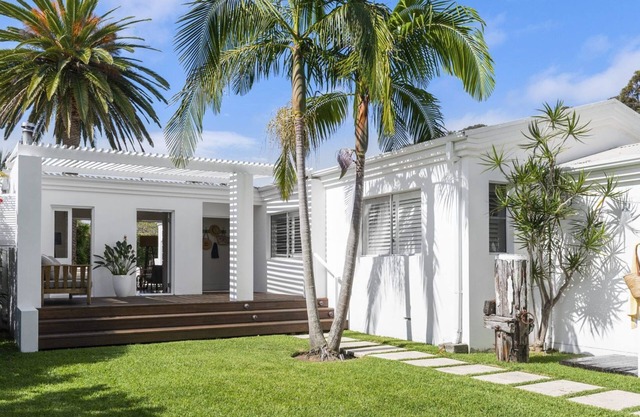 THE WHITE HOUSE by Palm Beach Holiday Rentals
