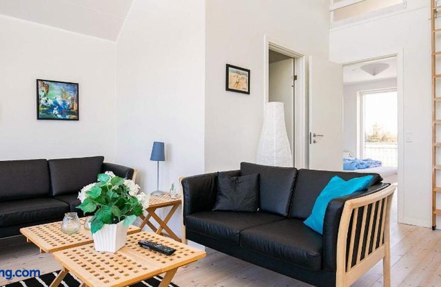 Three-Bedroom Holiday home in Lokken 14